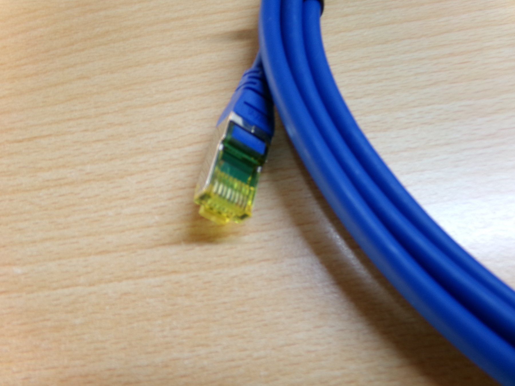 Kabel: Patchkabel 2m Cat6A – Neu (gemäss Beschreibung) aus Hombrechtikon von Maloev17 1
