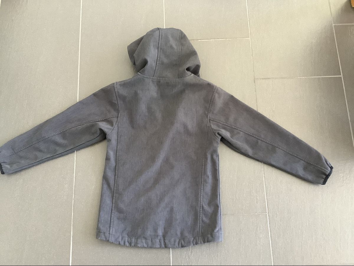 Jacken & Mäntel: Jungen Softshell-Jacke Gr. 128 – Gebraucht aus Eschenbach SG von 12seasons 2