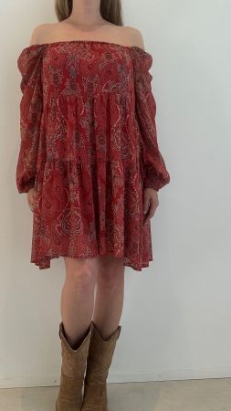 Robe rouge quasi neuve