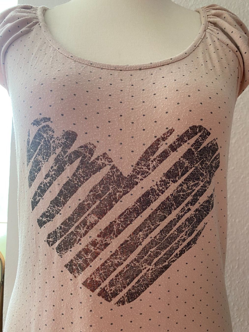 T-shirt: Romantisches Herz T-Shirt, Gr. 40 – Usato da Stetten SH venduto da bijoux18 1