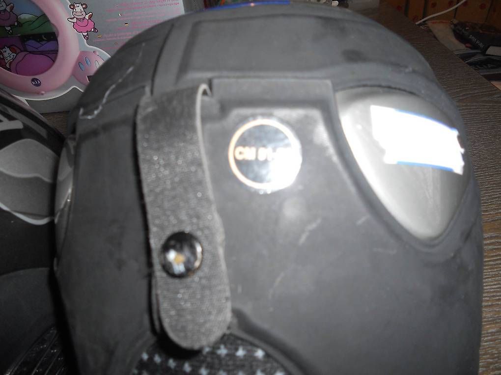 Caschi: Casques de ski enfants – Usato da Soyhières venduto da 5jm_5czl 2