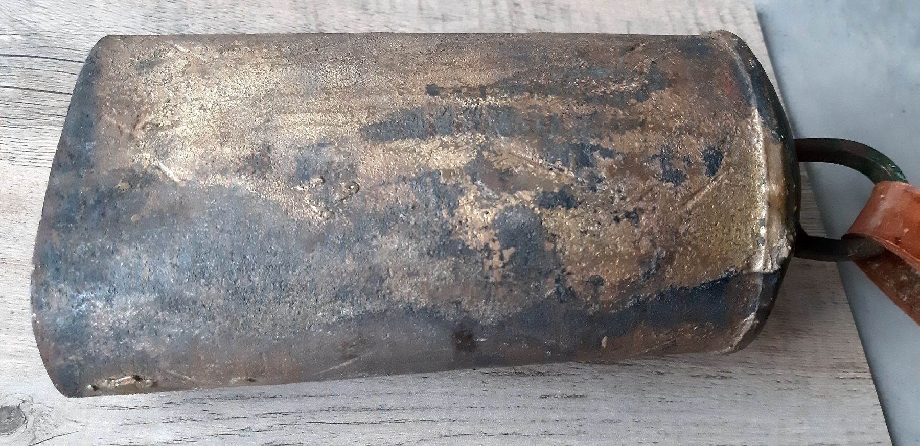 Campanacci mucche: Schöne Glocke mit Lederriemen – Usato da Tagelswangen venduto da BrigittaC01 7