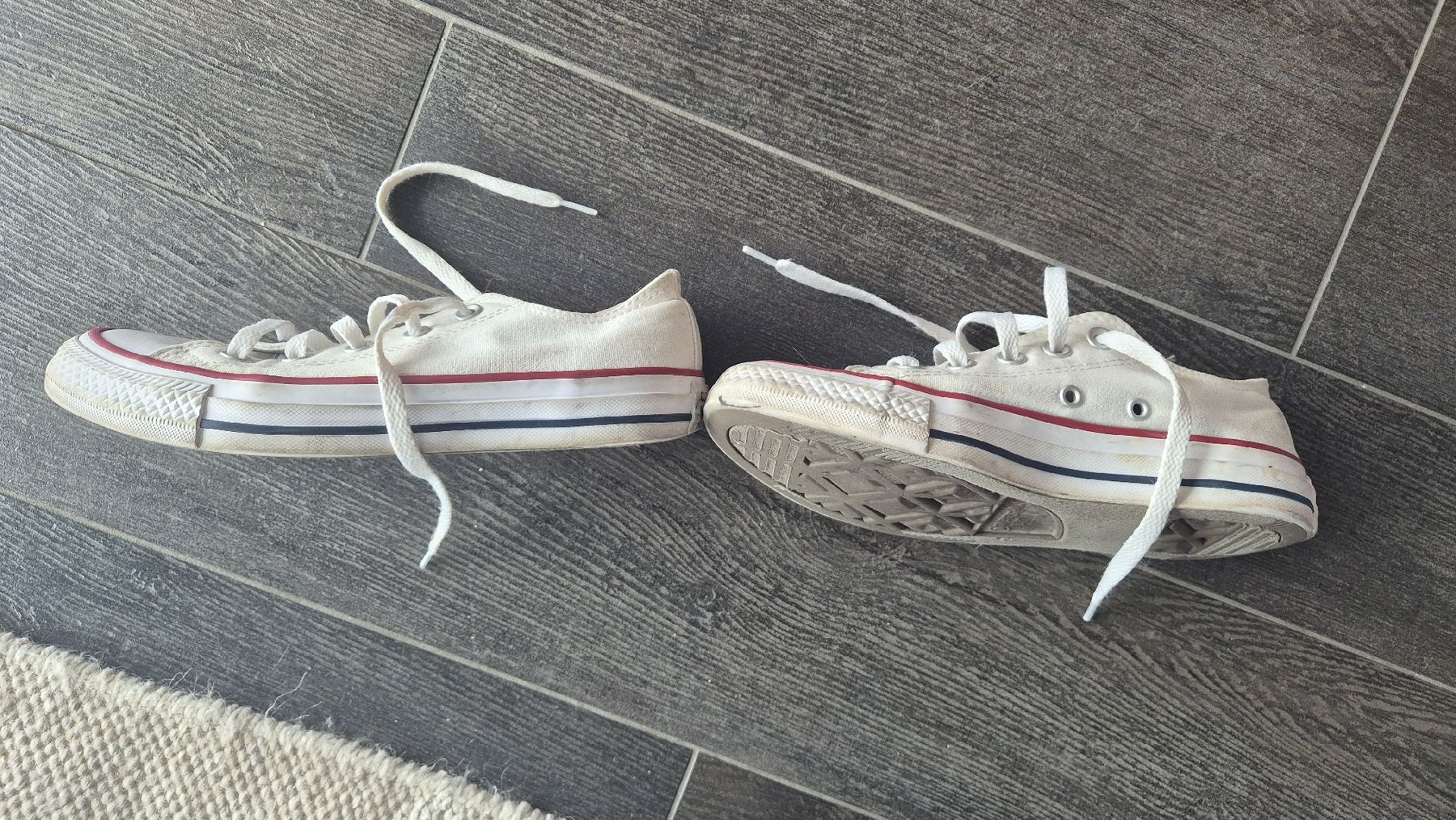 Converse Scarpe da uomo: Classic White Converse All Star Shoes, Size 36 – Usato da Wallisellen venduto da Camcha 1