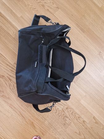 Reisetasche Schwarz