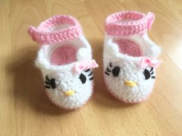 Babyfinkli Hello Kitty  / Baby Finkli  Geschenk Geburt Taufe