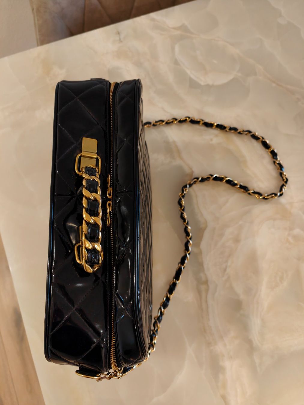 Chanel Taschen für Damen: Originale Chanel Vintage Leder Handtasche – Gebraucht aus Oberwil-Lieli von ticino122 4