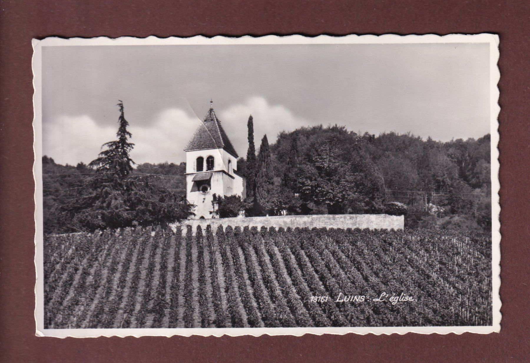 Cartoline postali: LUINS - Eglise // pli // – Usato da Pully venduto da nicecards-shop