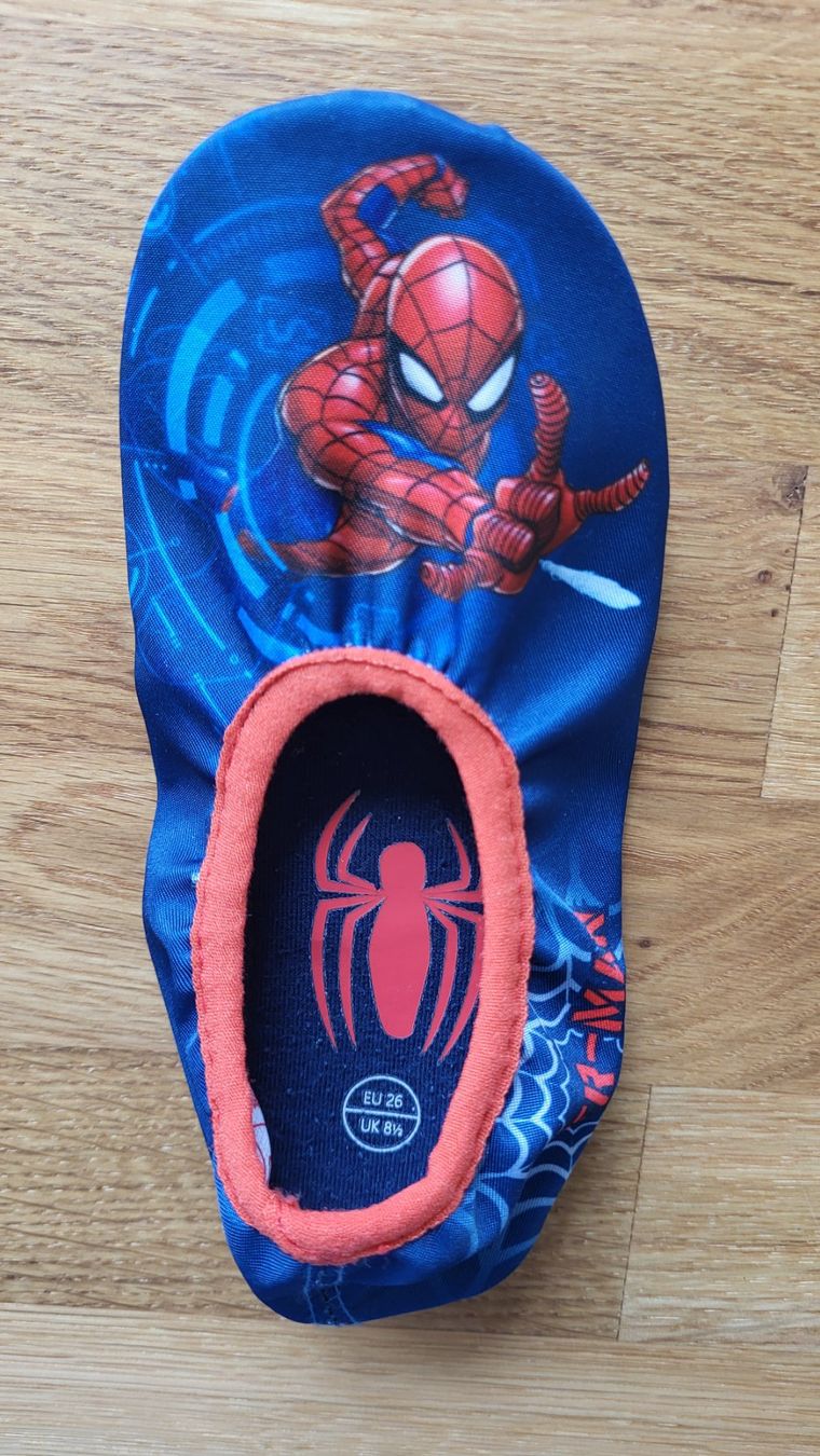 Schuhe für Jungen: Turnschläppchen/Geräteturnschuhe Spiderman Gr. 26 – Gebraucht aus Wolfhausen von gab_k6z8 2
