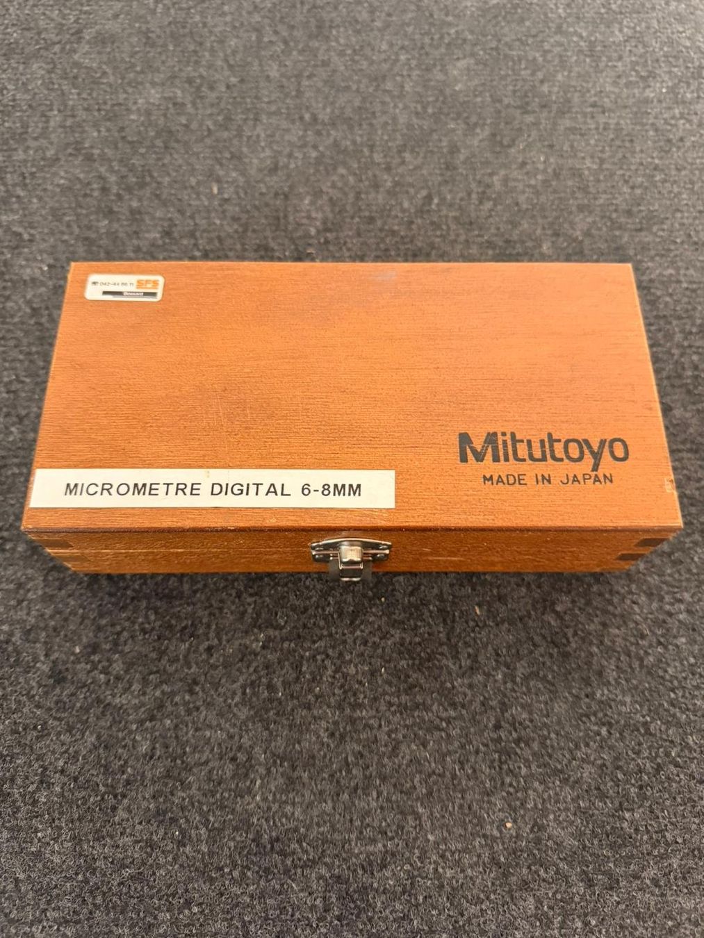 Mitutoyo Misurare: Micromètre numérique / Digitales Mikrometer – Usato da Feldbrunnen venduto da Uretab 1