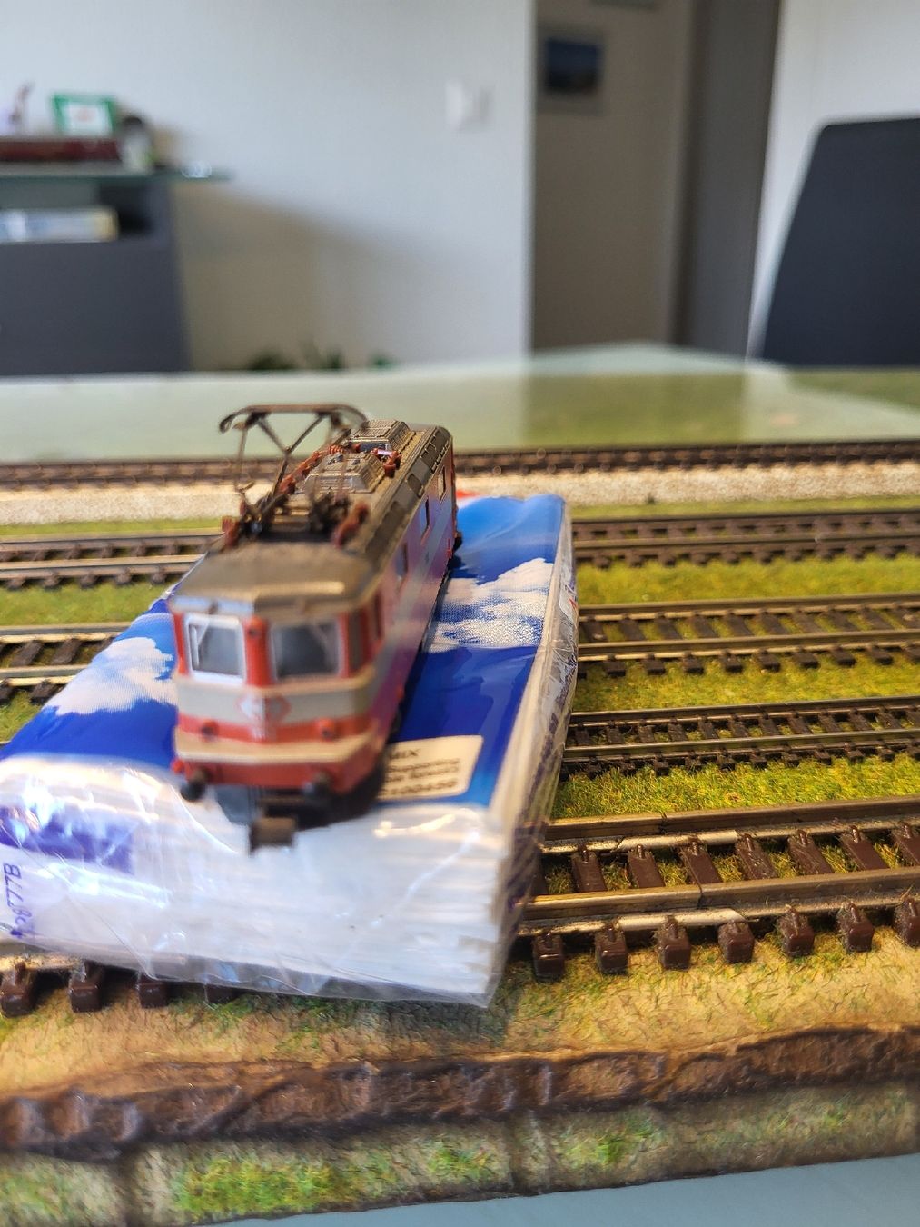 Trix Modellini di ferrovie: Mini Trix Re4/4 ll 11112 Analog Spur N – Usato da Pfäffikon SZ venduto da abschleppfahrzeug 5