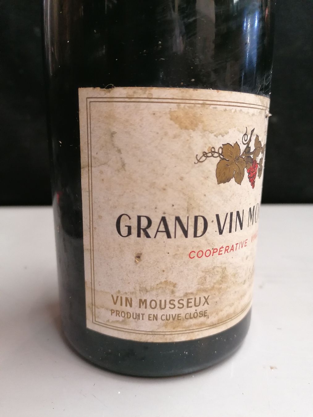 Bevande alcoliche: GRAND VIN MOUSSEUX  – Nuovo (secondo la descrizione) da Genève venduto da Leboucheoreilles 3