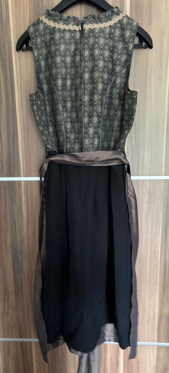 Robes: Hochwertiges Dirndl inkl. Bluse – Neuf (Voir description) à Thun par Brinelchen 4