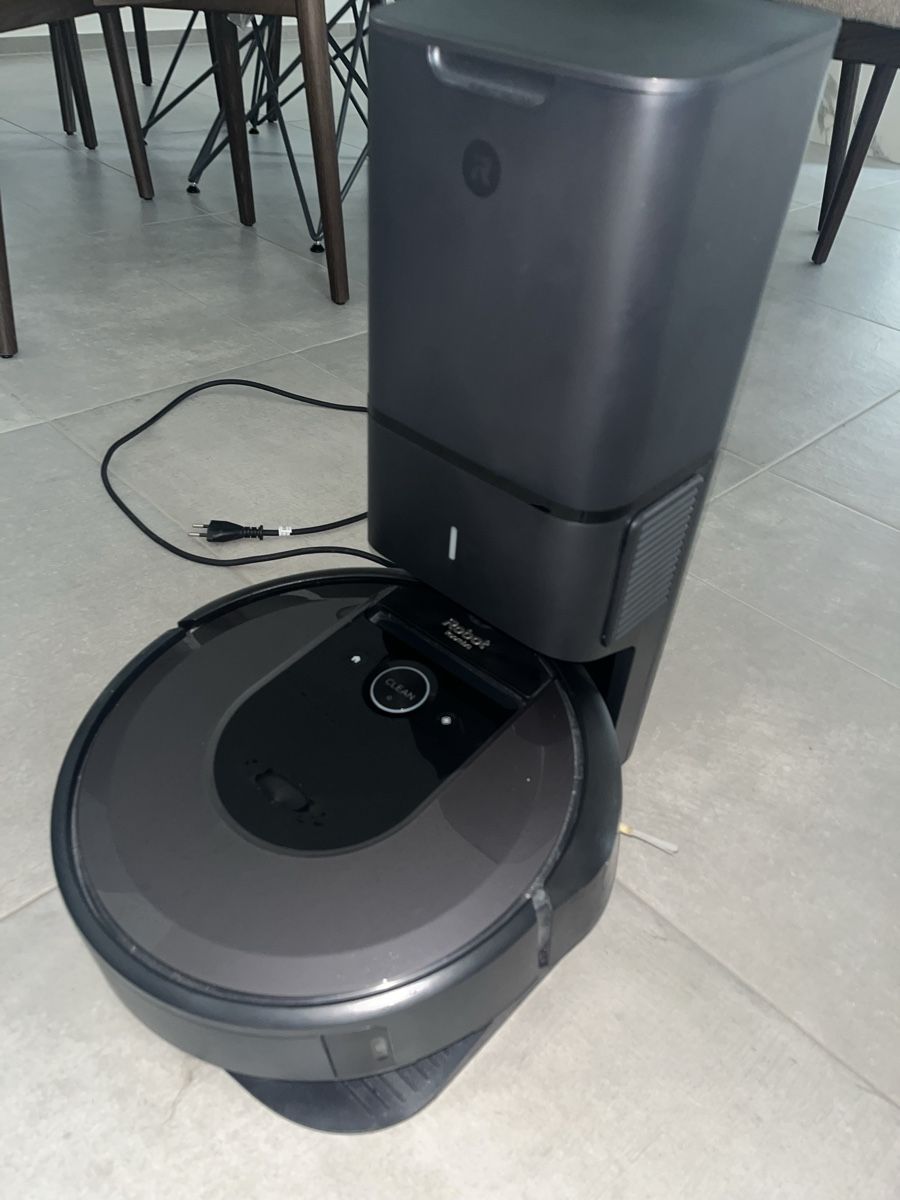 Irobot Staubsauger & Zubehör: iRobot Roomba Combo i8 – Gebraucht aus Oberrohrdorf von S.Marisa 2