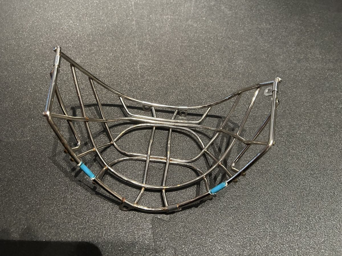 Helme: CCM Goalie Gitter Intermediate – Gebraucht aus Neuheim von 11butzero 2