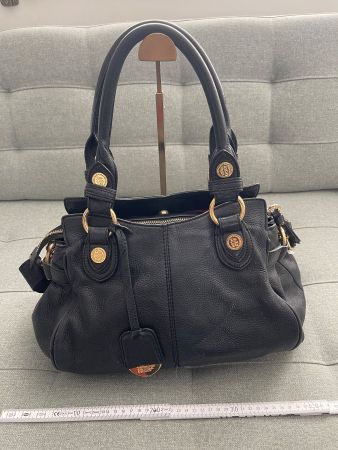 Schwarze Handtasche von George, Gina & Lucy