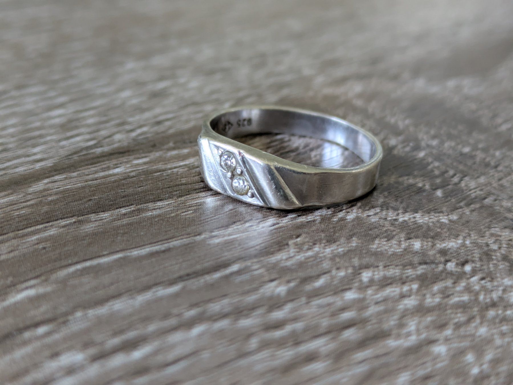 Ringe: Anello in argento 925 con zirconi – Gebraucht aus Claro von Dona1785