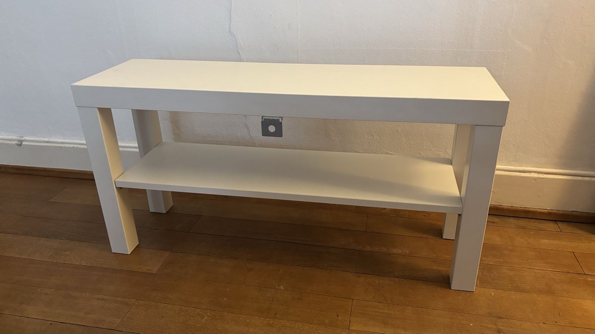 Ikea Meubles TV: TV Bank / Beistelltisch  – D'occasion à Basel par mar_85m9