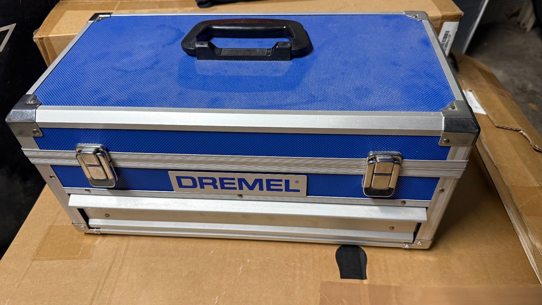 Dremel Tutti gli attrezzi: Dremel 300 im Koffer "Neuwertig" – Nuovo (secondo la descrizione) da Rorschach venduto da SidRot 1