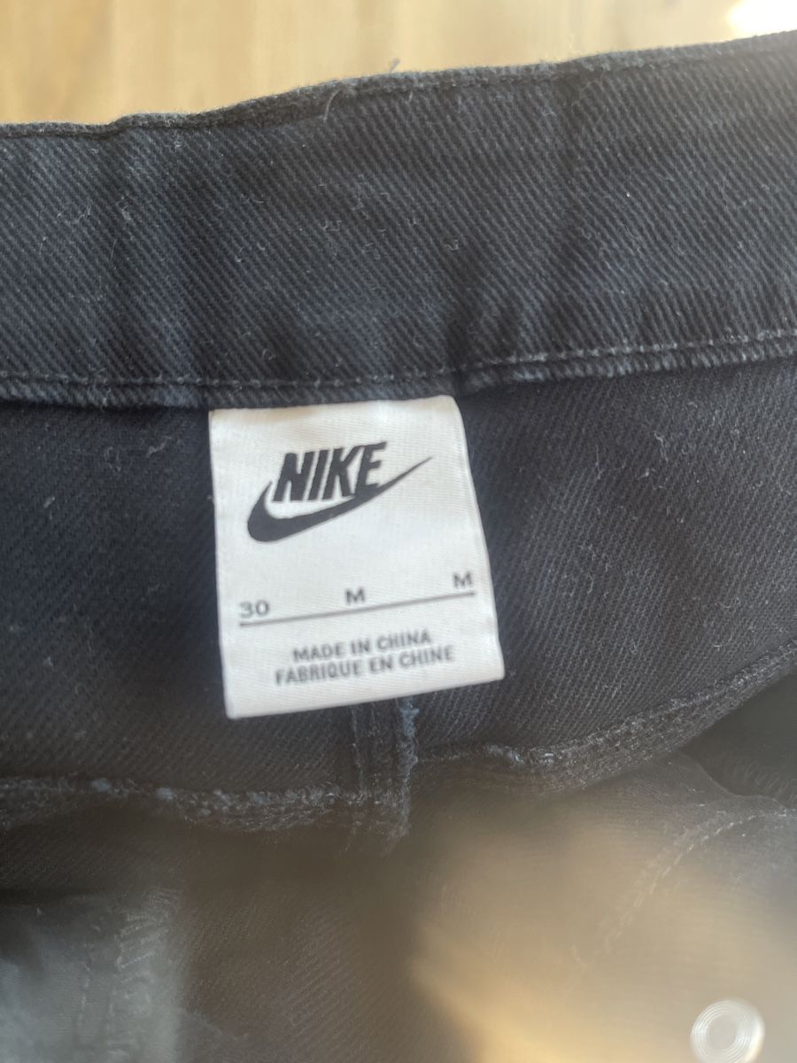 Nike Pantaloni: Nike Hose Gr. M, Schwarz – Usato da Buochs venduto da jus_n97b 2