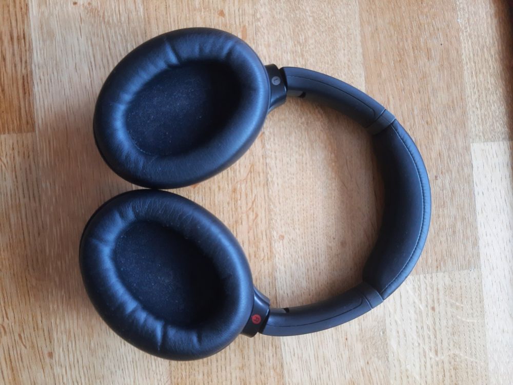 Sony Kopfhörer: Kopfhörer Sony WH-1000xm3 (Noise Cancelling) – Gebraucht aus Zürich von Kassiopeian 1