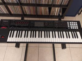 Roland fa 06