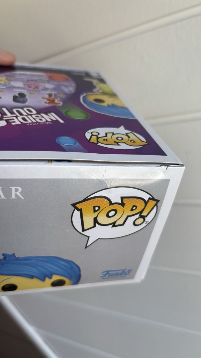 Funko Statuette: Funko Pop Inside Out 2 Joy #1451  – Nuovo (secondo la descrizione) da Büren an der Aare venduto da FindyourPops 1