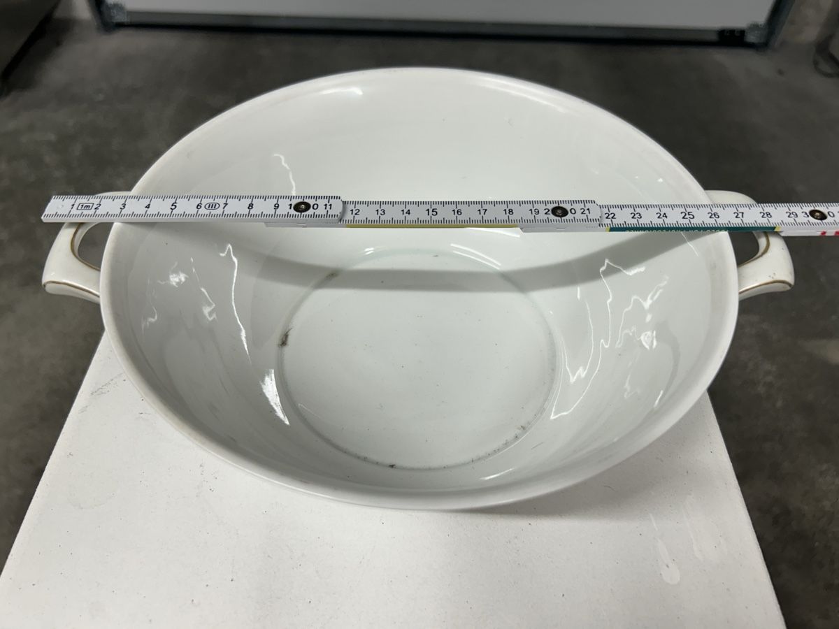 Ciotole: Suppenterrine,Winterdesign,guter Zustand – Usato da Kehrsiten venduto da fot_55m5 2