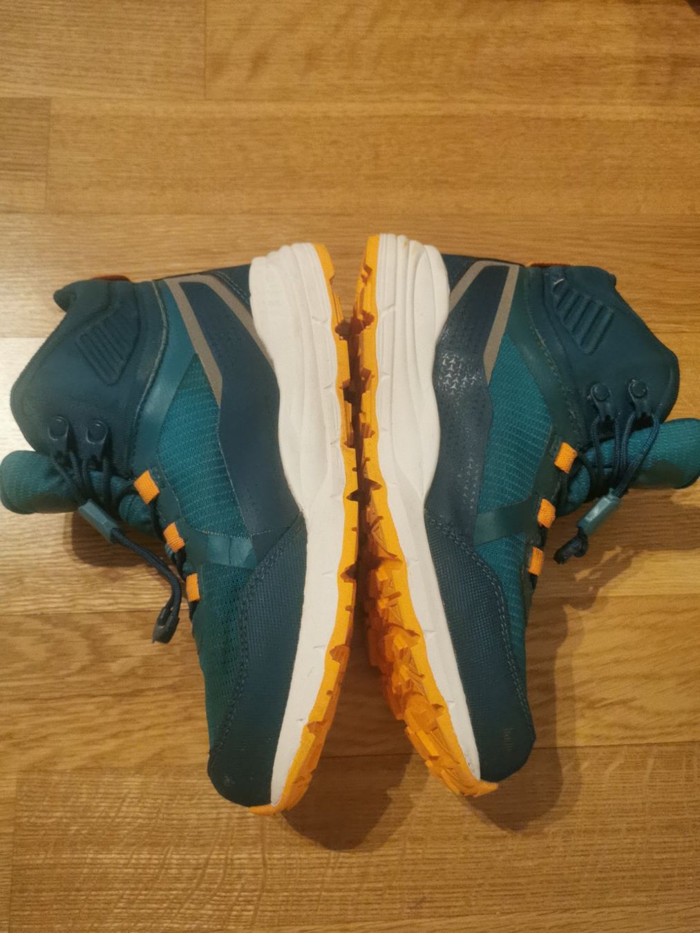 Scarpe da uomo: Trollkids Wanderschuhe Vibram gr. 35 – Usato da Zürich venduto da Simfa 1