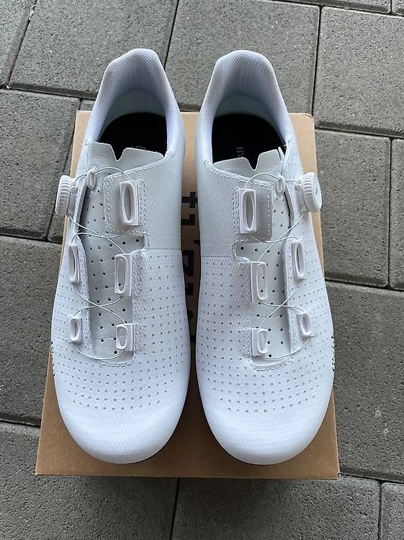 Fizik Herrenschuhe: FIZIK TEMPO DECOS CARBON WIDE – Gebraucht aus Solothurn von Taucher1989