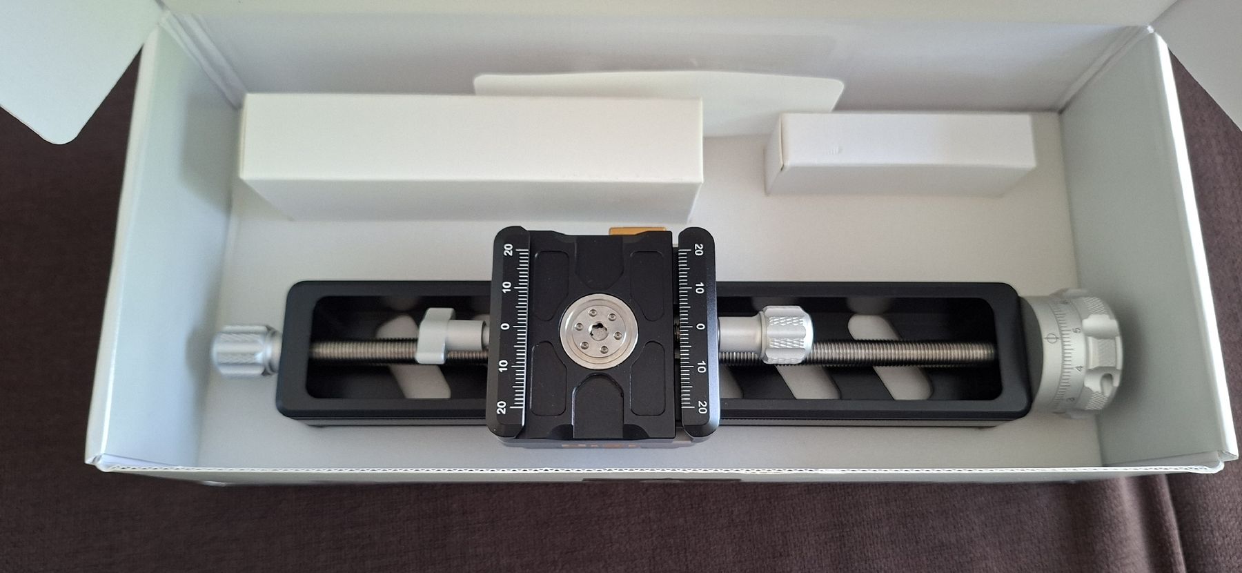 Nisi Foto-Adapter: Makro Schlitten NISI 200 S – Neu und originalverpackt aus Bürglen UR von Farosan 1