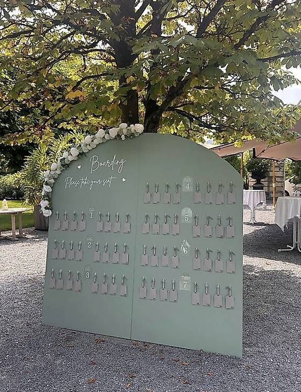 Toutes les décorations: Wunderschöne Boarding Sitzplan-Tafel für Hochzeit – D'occasion à Meilen par juditmedek 2