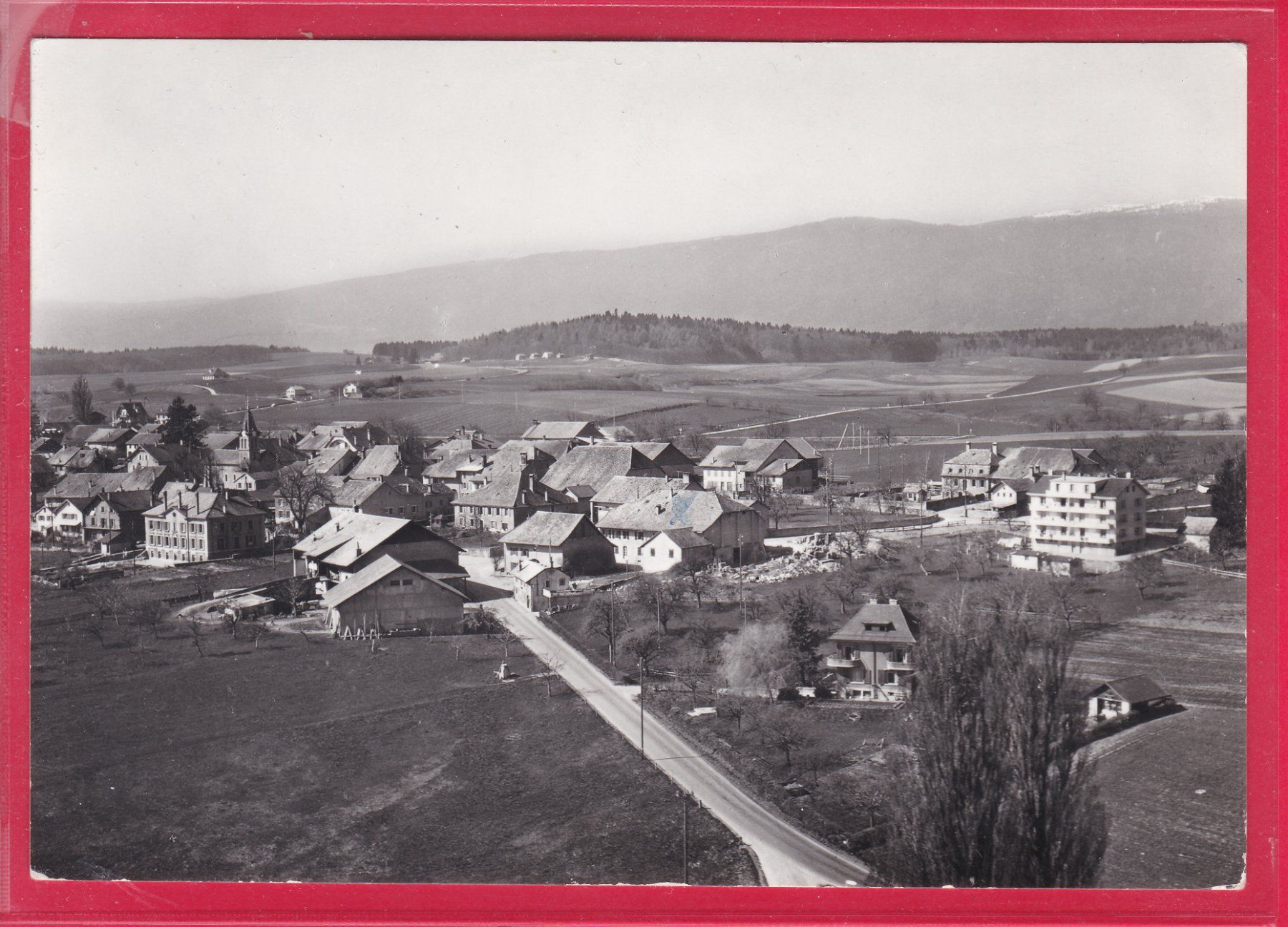 Cartoline postali: APPLES ET LE JURA, FELDPOST – Usato da Oberrieden venduto da Gebirgsstelze