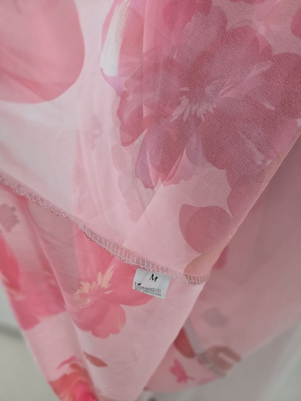 Kleider: Sommerliches Maxikleid mit Blumenmuster, Grösse M – Neu (gemäss Beschreibung) aus Rheinsulz von Gilea 8