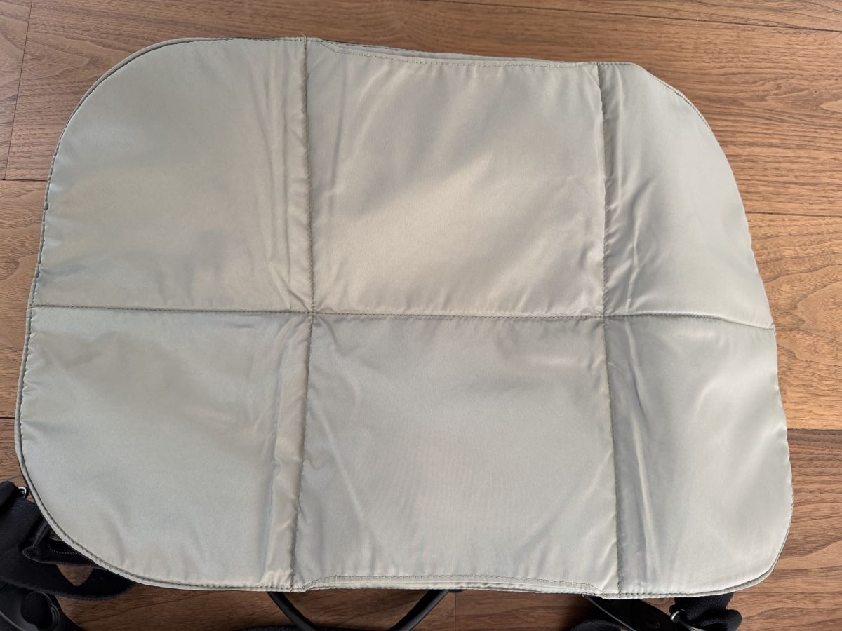 Bugaboo Kindertaschen: Bugaboo Wickeltasche inkl Wickelunterlage – Gebraucht aus Zürich von mahin01 3