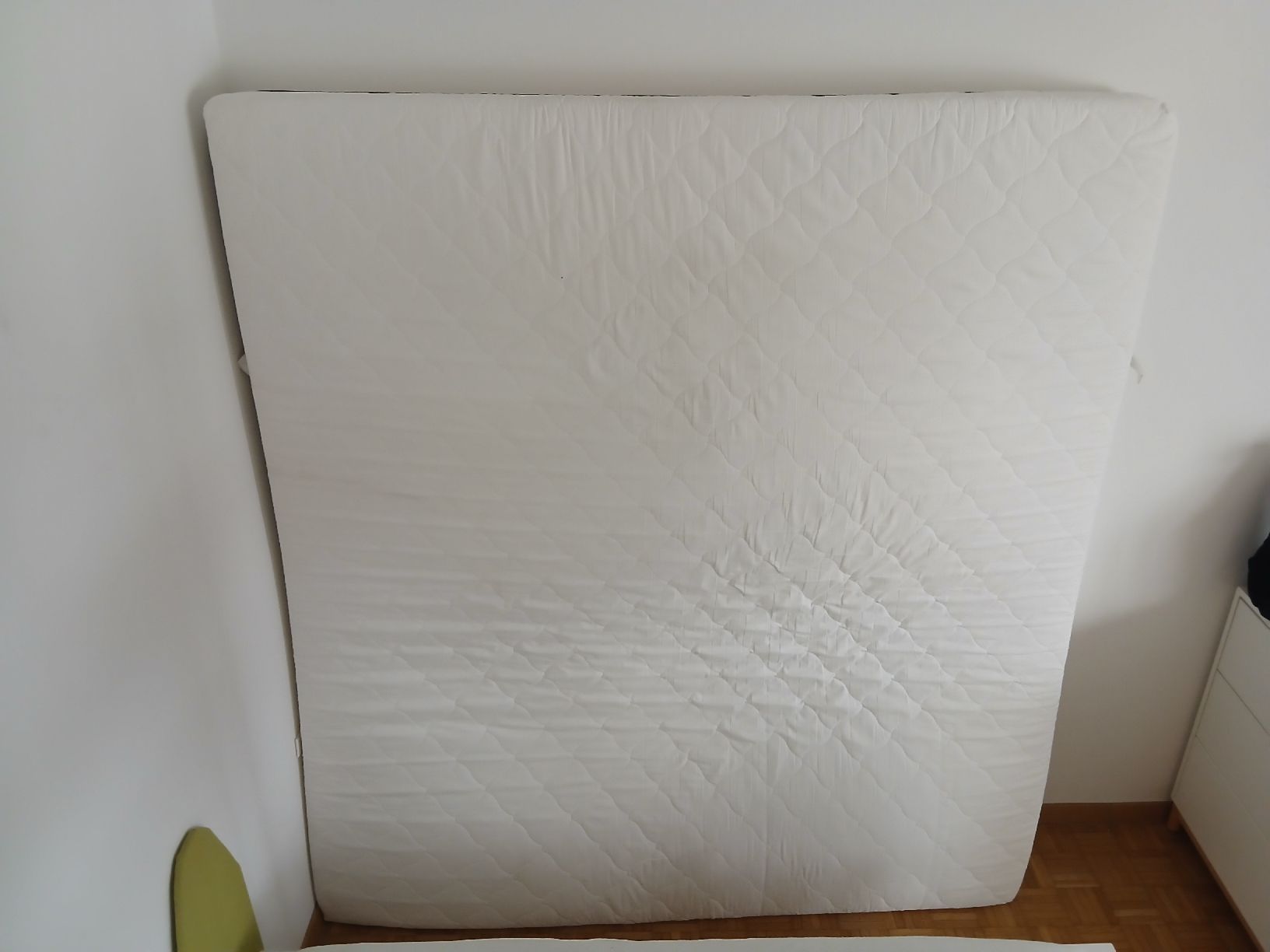 Materassi: White Mattress, Comfortable Bedding, Good Condition – Usato da Zürich venduto da jav_6xfg 1