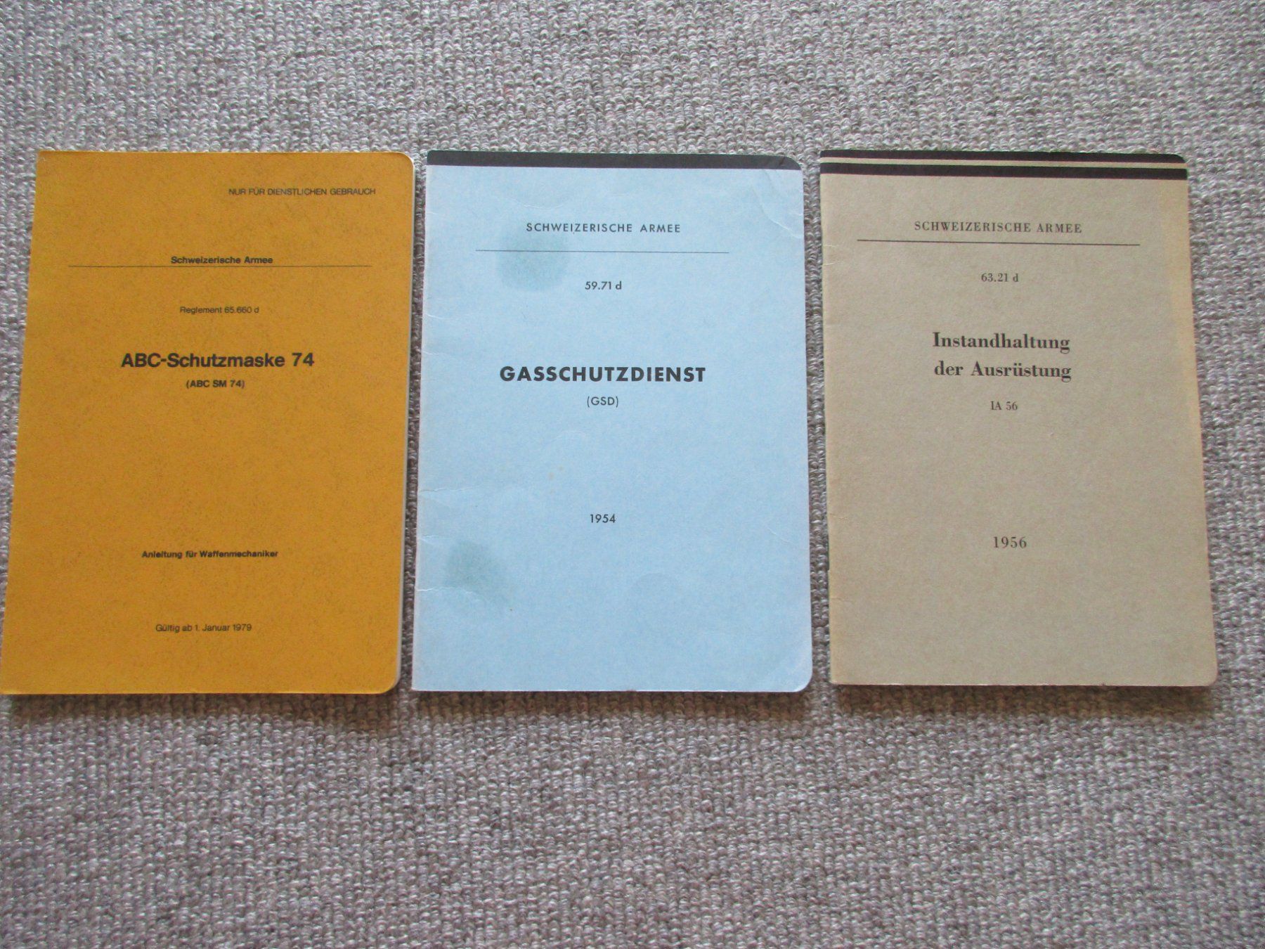 Bücher: 3 Reglemente der Schweizer-Armee 1954-1956-1979 – Gebraucht aus Schafisheim von reno007