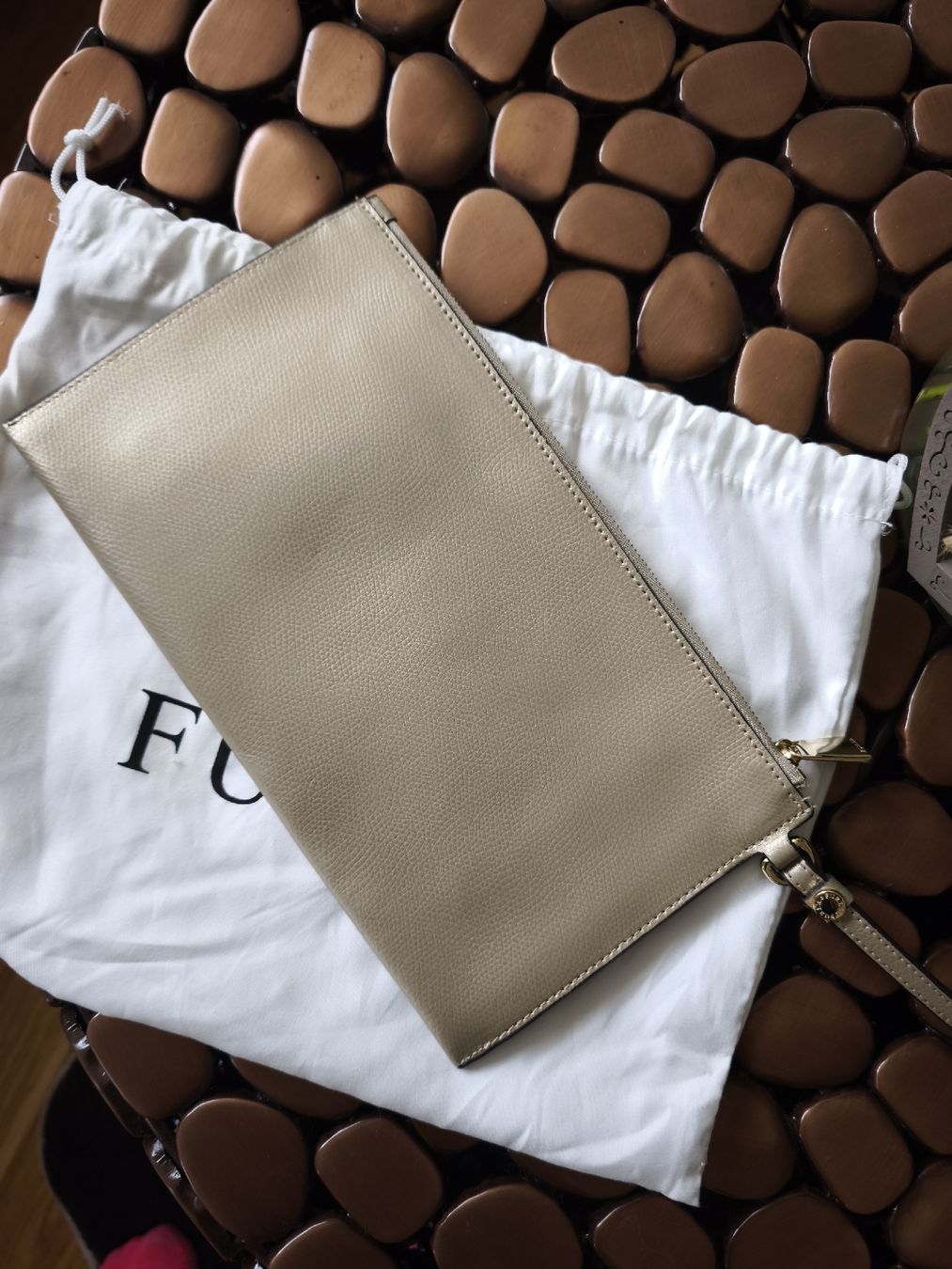 Furla Borse da donna: Clutch von Furla aus Leder – Usato da Oberuzwil venduto da nat_2kxw 2