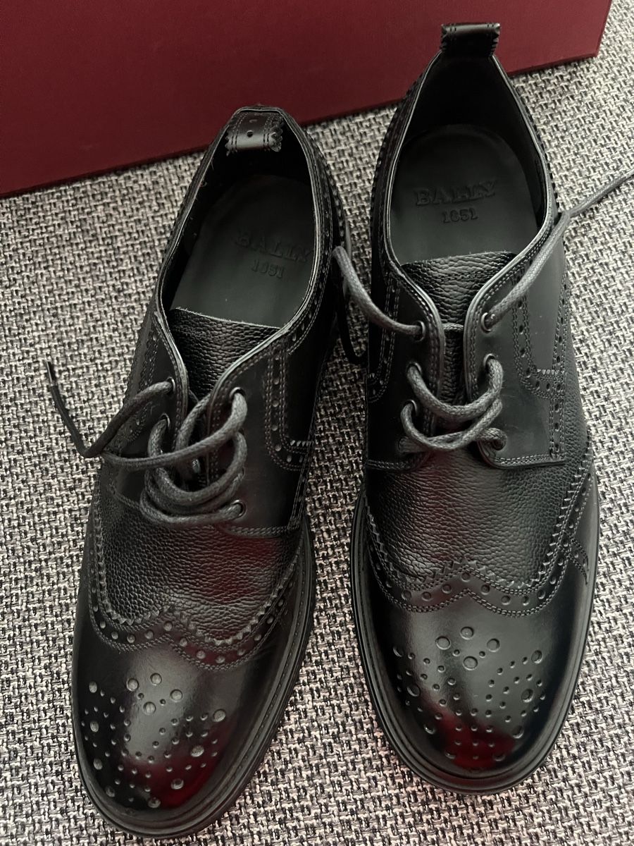 Bally Scarpe da uomo: Bally Schuhe mit Budapestermuster 42.5 – Nuovo e nell'imballaggio originale da Zürich venduto da Walllstreet 1