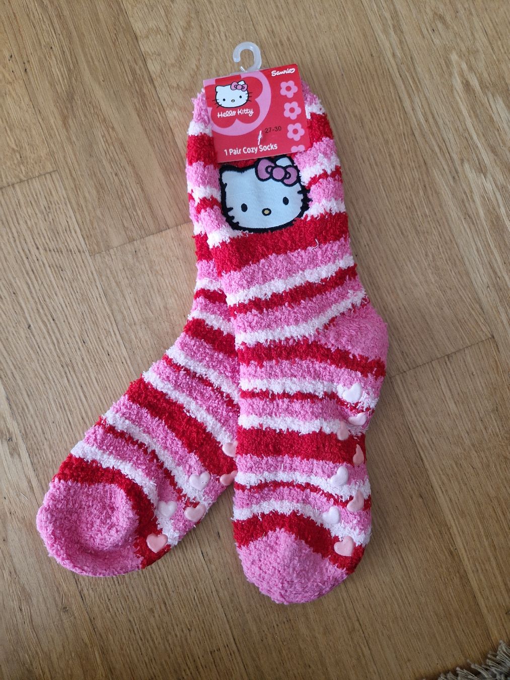 Calze per bambini: Chaussettes Hello Kitty douces et chaudes taille 27-30. – Nuovo e nell'imballaggio originale da Penthaz venduto da Sosotroc