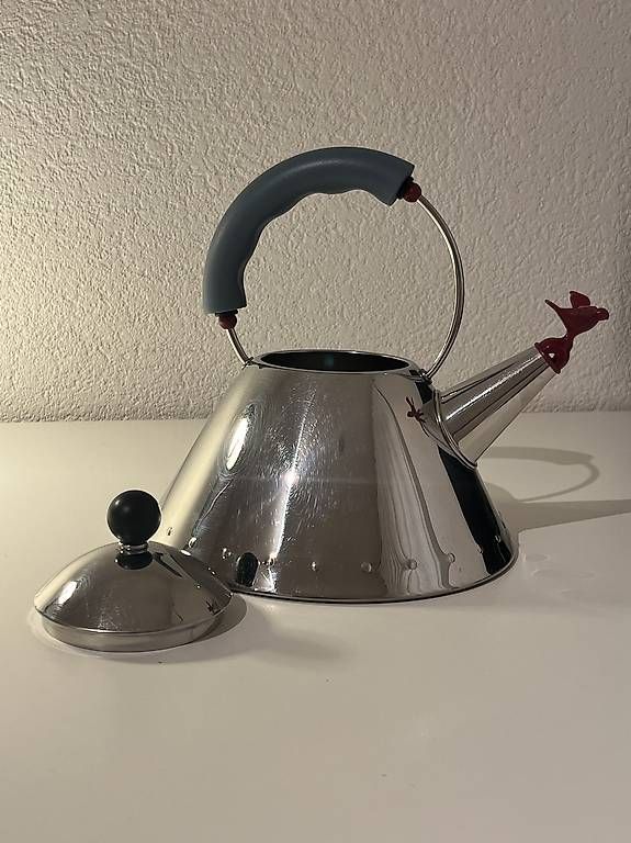 Alessi Bollitori: Alessi 9093 Bird Kettle  Michael Graves – Usato da Richterswil venduto da noa_q7yd 2