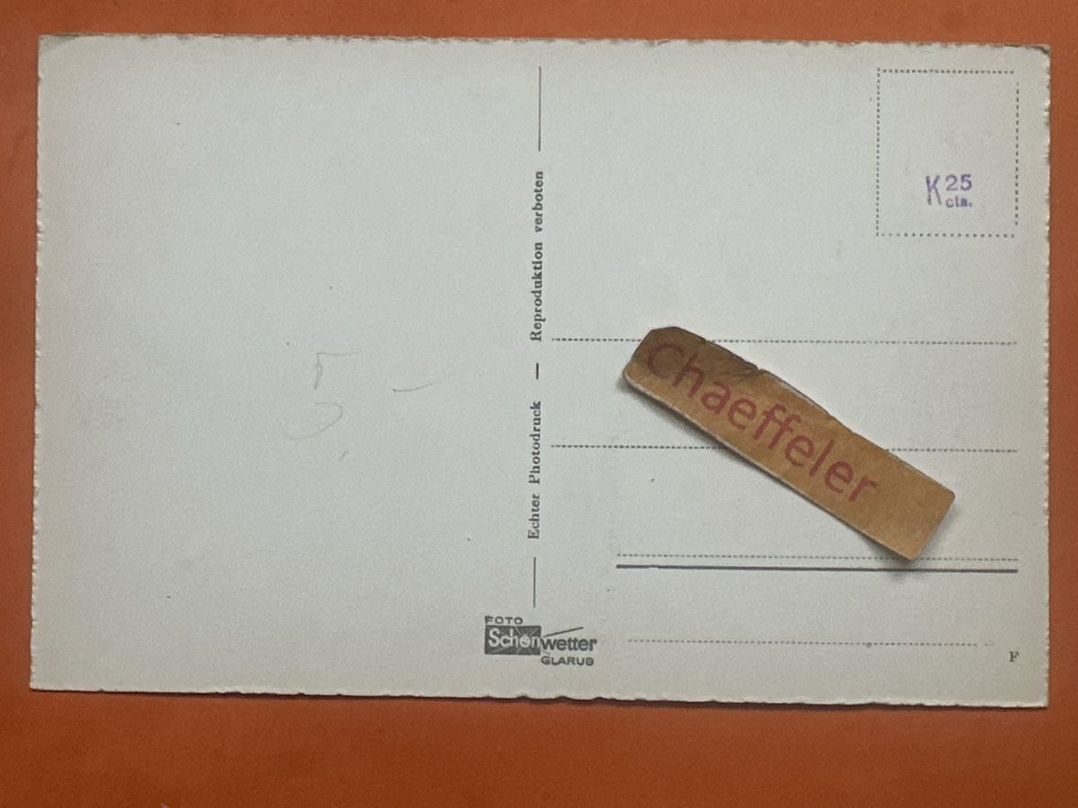 Cartoline postali: Alte Ansichtskarte Glarus Gemeindehausplatz Nummermit Wiggis – Usato da Zürich venduto da Chaeffeler 1