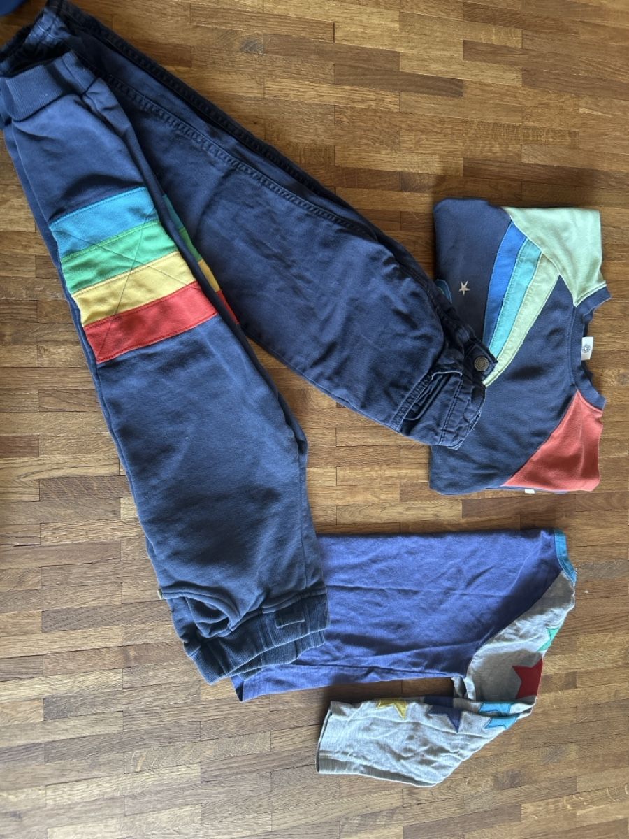 Lotti & Set di vestiti: Regenbogenfarben 4 tlg Set - gr 116 – Usato da Kriens venduto da Exberlinerz