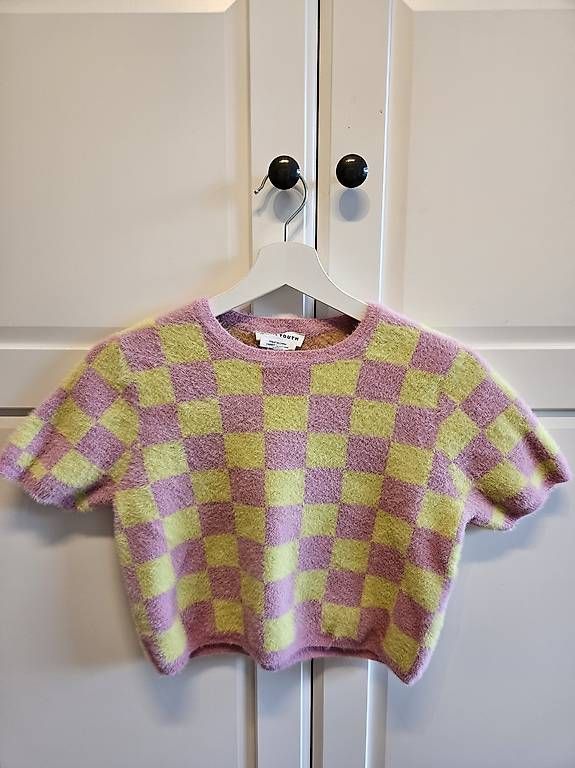 T-shirt: Plüsch Oberteil – Usato da Zürich venduto da leonard014