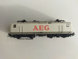E-Lok BR 143 "AEG" der DR von Märklin H0, WS Digital