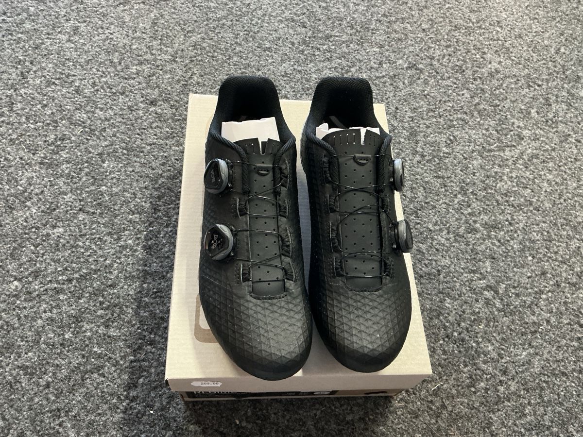 Giro Herrenschuhe: Giro Regime taille 42 – Neu und originalverpackt aus Borex von b-cycle