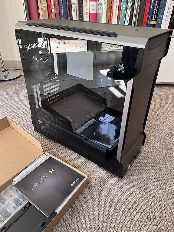 Phanteks Gehäuse: Phanteks Evolv X – Gebraucht aus Zürich von drigg 1