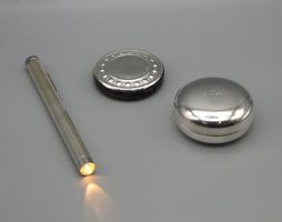Taschenlampe aus 925-er Silber, Pillendose Silber, Spiegel
