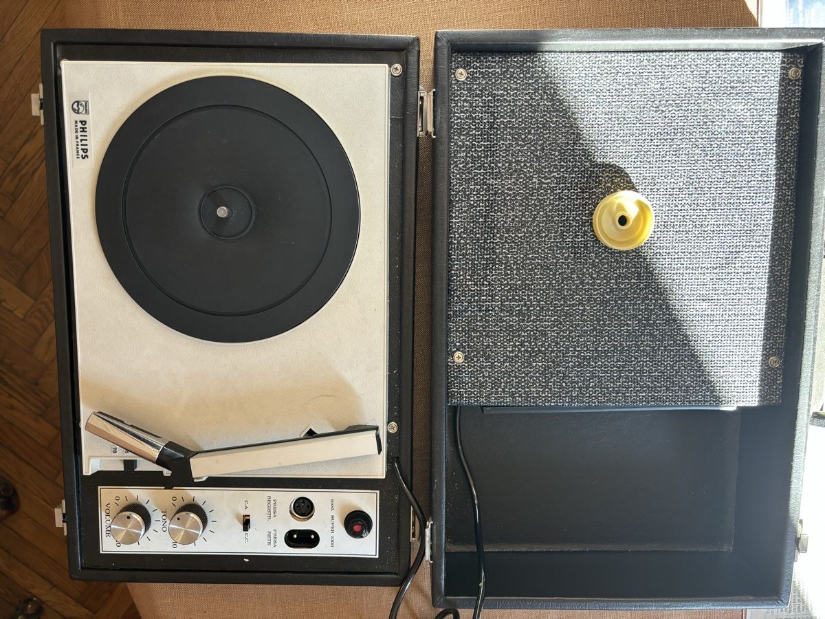 Philips Giradischi: Giradischi  a valigetta ottimo stato anni 60 – Usato da Bissone venduto da gio_8zmy