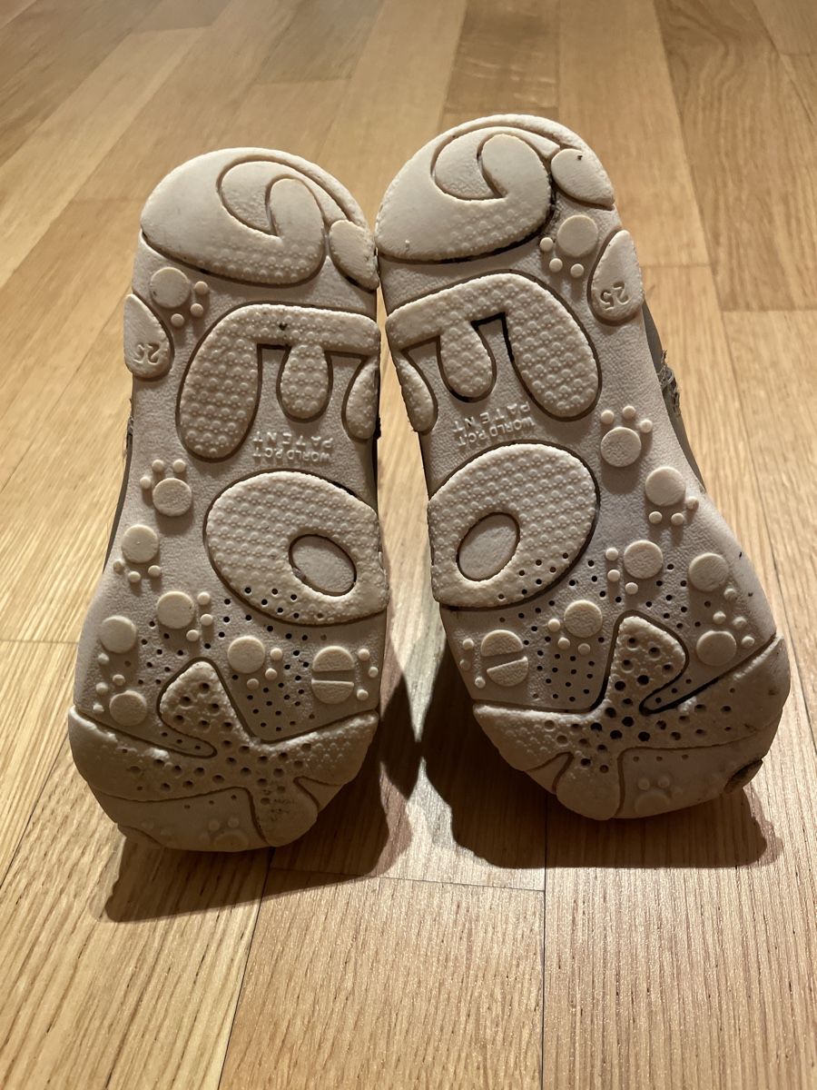Geox Scarpe per ragazzi: Geox Respira Mädchen Winterstiefel Gr. 25 – Usato da Winterthur venduto da Tiklo 2