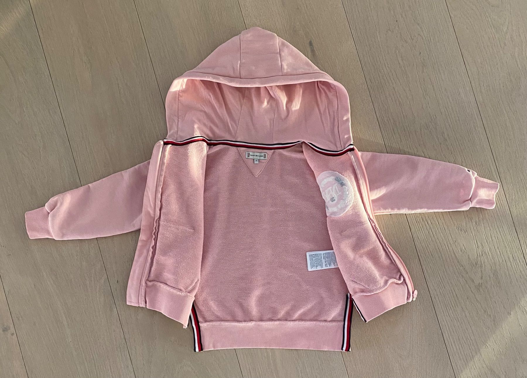 Tommy Hilfiger Giacche & Cappotti: Sweatjacke tommy hilfiger 98 – Usato da Hofstetten SO venduto da ani_55wx 2